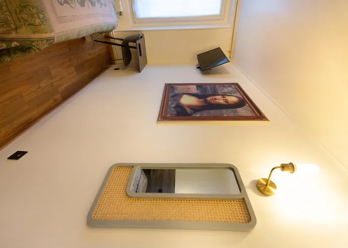 Leonard De Vinci 75011Hotel Pas Cher Paris